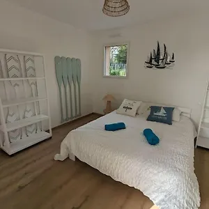 La Bernique Blanche De Vue 4 Personnes Hébergement de vacances Perros-Guirec